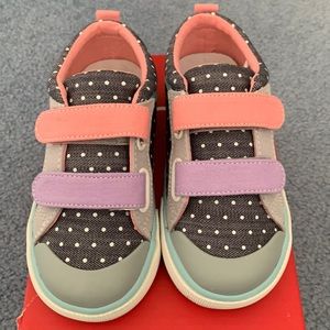 NWOT See Kai Run Robyne Gray Denim Size 10